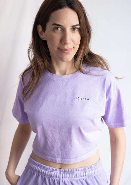 ☆ ☆ Here Lavender Fashion Overfit Crop Tee J221 Women's Lilac All-Over Print Crop Tee – It's Just Judes